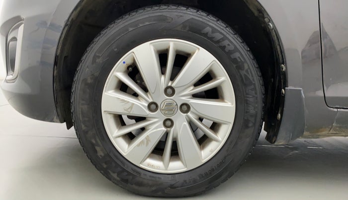 2015 Maruti Swift ZXI D, Petrol, Manual, 45,608 km, Left Front Wheel