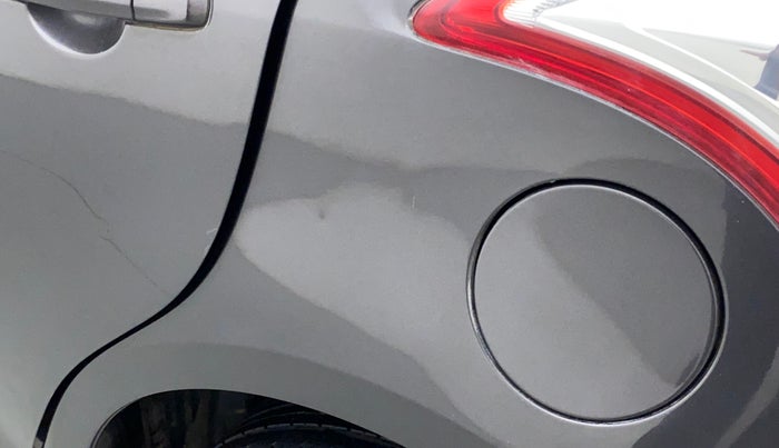 2015 Maruti Swift ZXI D, Petrol, Manual, 45,608 km, Left quarter panel - Slightly dented