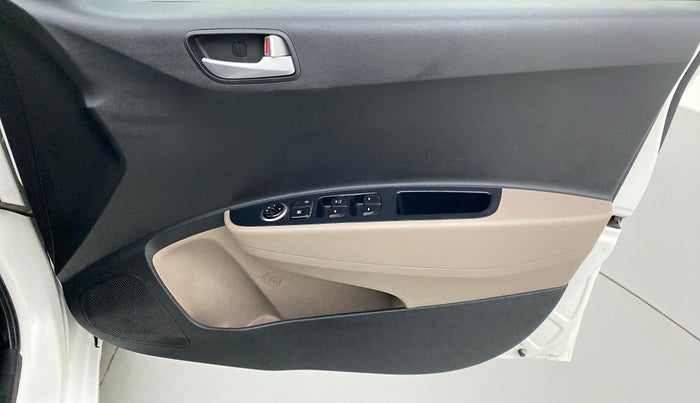 2017 Hyundai Grand i10 Sportz1.2 CRDI, Diesel, Manual, 43,095 km, Driver Side Door Panels Control