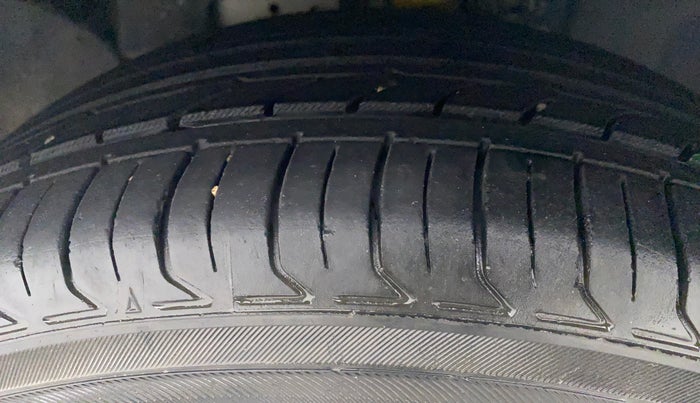 2018 Ford Ecosport TITANIUM 1.5L PETROL, Petrol, Manual, 70,038 km, Left Front Tyre Tread