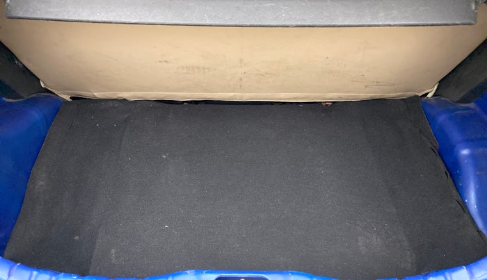 2017 Hyundai Eon MAGNA PLUS, Petrol, Manual, 25,742 km, Boot Inside