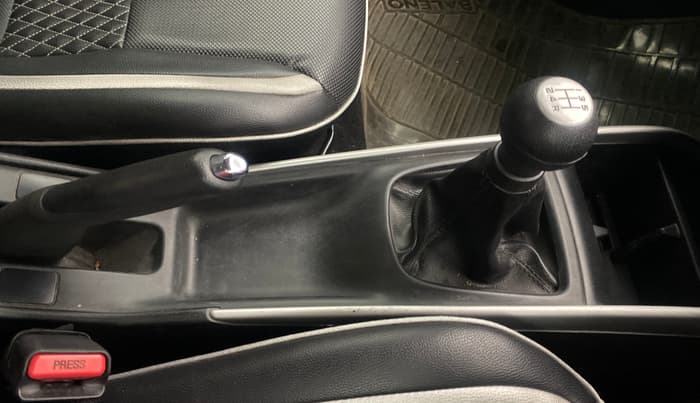 2016 Maruti Baleno ZETA PETROL 1.2, Petrol, Manual, 70,773 km, Gear Lever