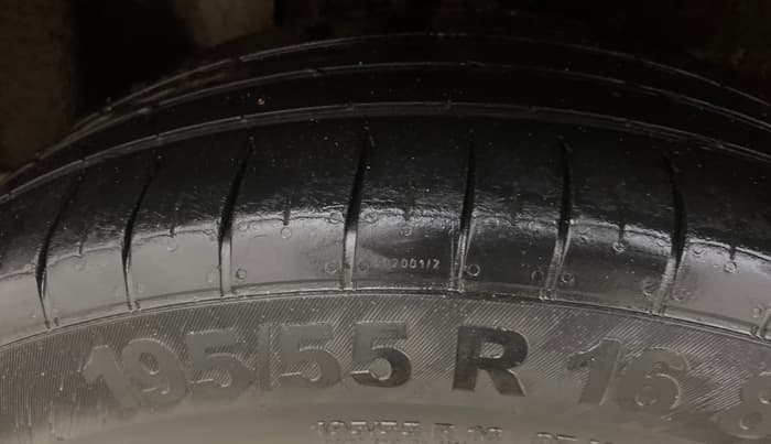 2016 Maruti Baleno ZETA PETROL 1.2, Petrol, Manual, 70,773 km, Right Rear Tyre Tread