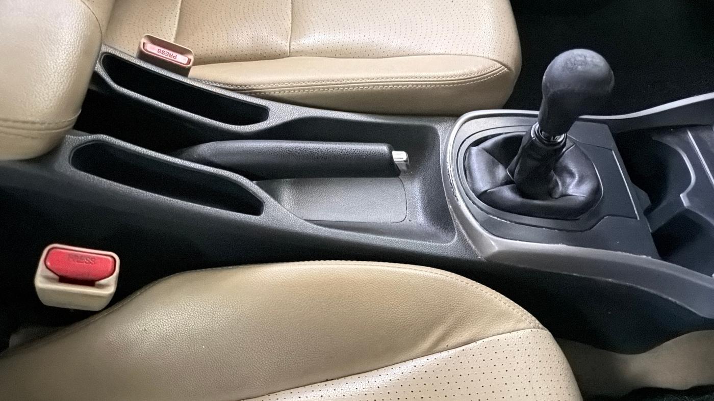 2018 Honda City 1.5L I-VTEC VX, Petrol, Manual, 66,224 km, Gear Lever