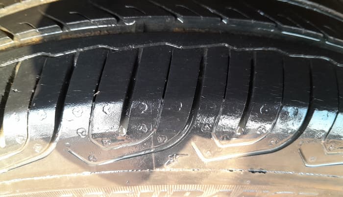 2012 Honda Brio S MT, Petrol, Manual, 67,287 km, Right Rear Tyre Tread