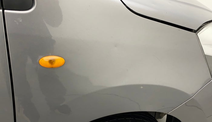 2015 Maruti Wagon R 1.0 LXI, Petrol, Manual, 28,644 km, Right fender - Slightly dented