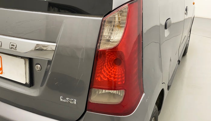 2015 Maruti Wagon R 1.0 LXI, Petrol, Manual, 28,644 km, Right tail light - Faded