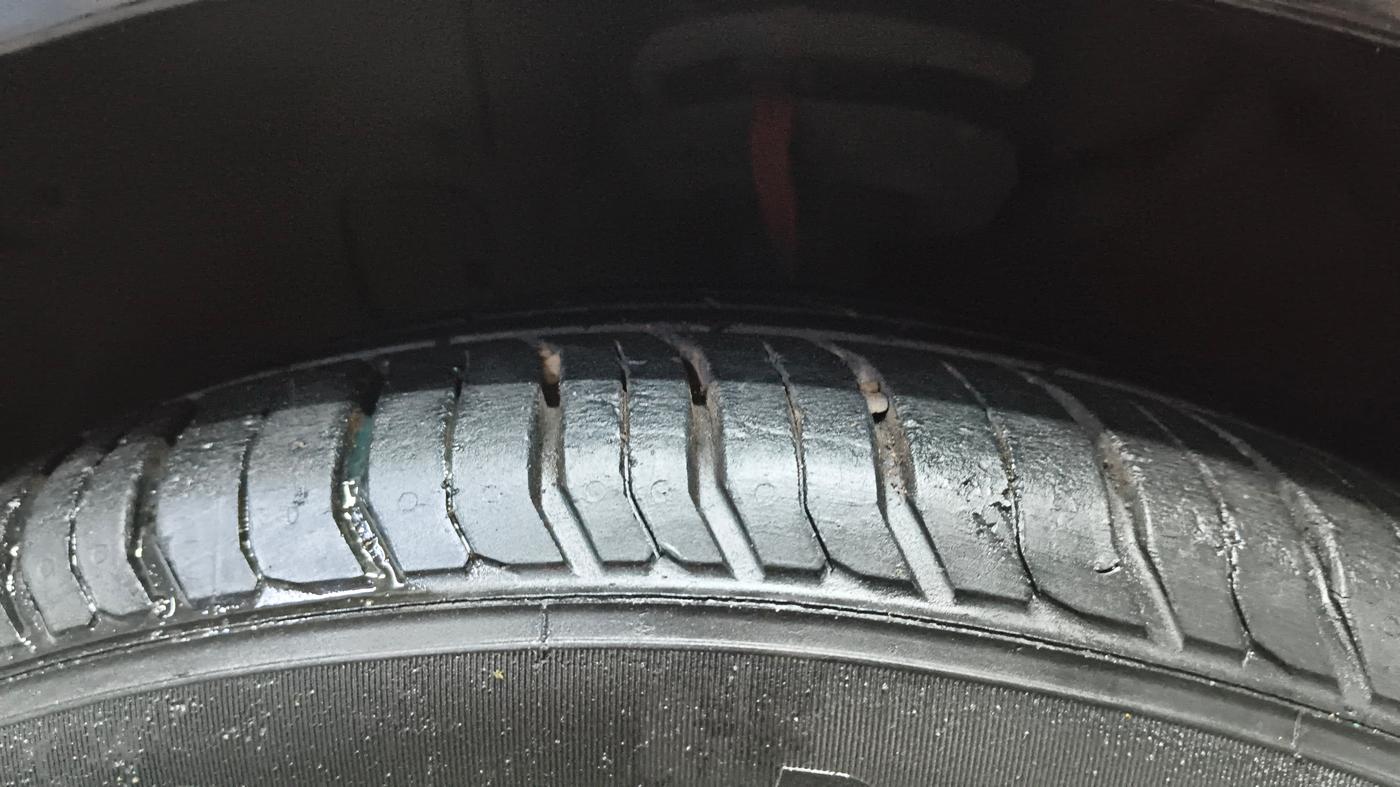 2023 Hyundai Verna S MT 1.5 MPI, Petrol, Manual, 31,862 km, Left Front Tyre Tread
