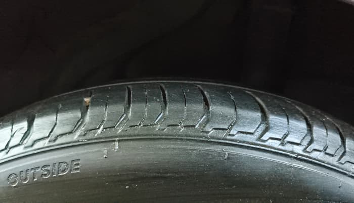 2023 Hyundai Verna S MT 1.5 MPI, Petrol, Manual, 31,793 km, Left Rear Tyre Tread