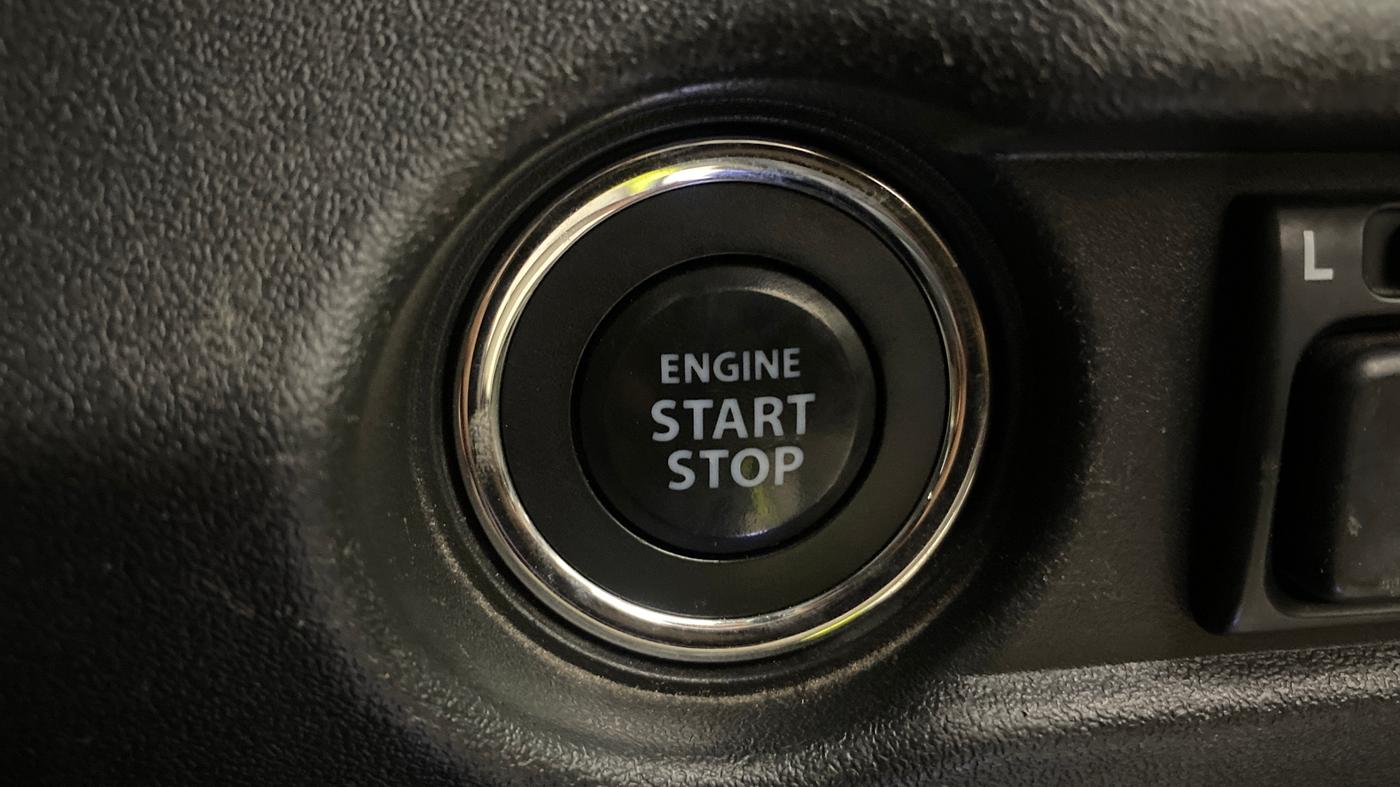 2023 Maruti JIMNY ALPHA ALL GRIP PRO MT DUAL TONE, Petrol, Manual, 7,617 km, Keyless Start/ Stop Button