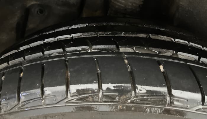 2017 Hyundai Tucson 2WD AT GL PETROL , Petrol, Automatic, 95,364 km, Right Rear Tyre Tread