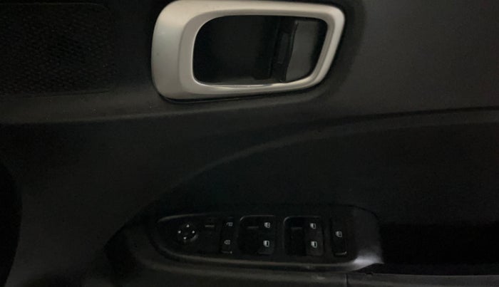 2019 Hyundai VENUE S 1.0 TURBO DCT, Petrol, Automatic, 44,052 km, Driver Side Door Panels Control