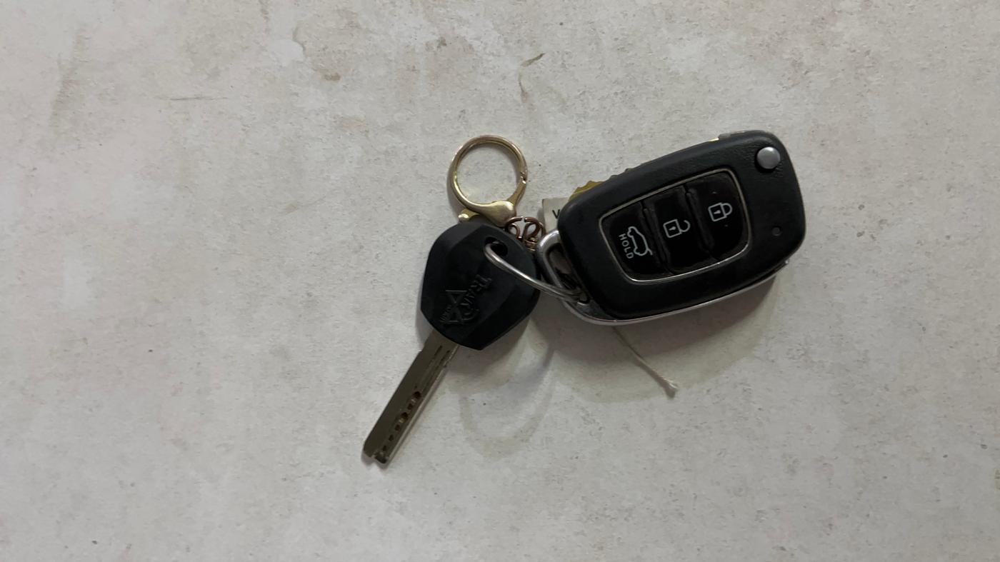 2019 Hyundai VENUE S 1.0 TURBO DCT, Petrol, Automatic, 45,759 km, Key Close Up