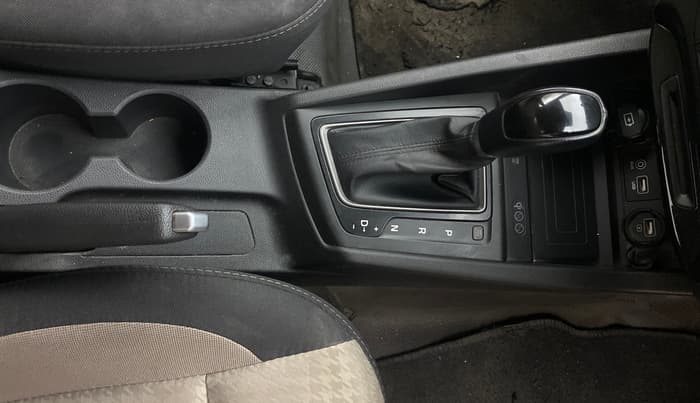 2019 Hyundai Elite i20 ASTA (O) CVT, Petrol, Automatic, 47,900 km, Gear Lever