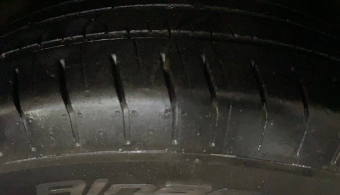 2017 Hyundai Creta E PLUS 1.4 DIESEL, Diesel, Manual, 53,386 km, Right Front Tyre Tread