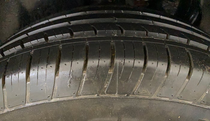 2022 Tata Harrier XM 2.0L KRYOTEC, Diesel, Manual, 38,886 km, Right Rear Tyre Tread