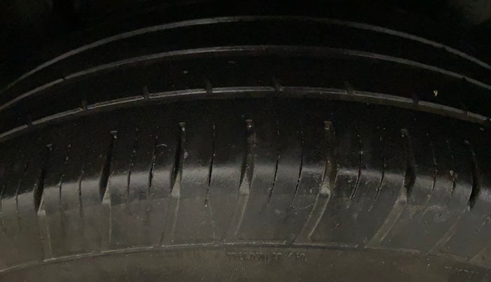 2022 Tata Harrier XM 2.0L KRYOTEC, Diesel, Manual, 38,886 km, Left Rear Tyre Tread