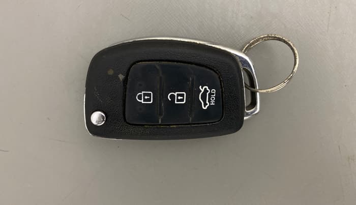 2013 Hyundai Verna FLUIDIC 1.6 VTVT SX, Petrol, Manual, 71,742 km, Key Close Up