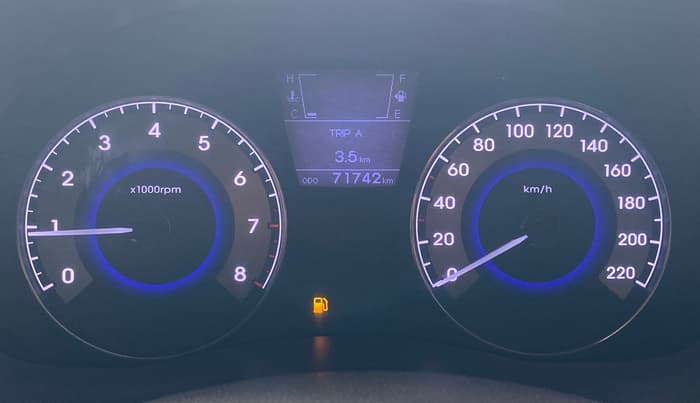 2013 Hyundai Verna FLUIDIC 1.6 VTVT SX, Petrol, Manual, 71,742 km, Odometer Image