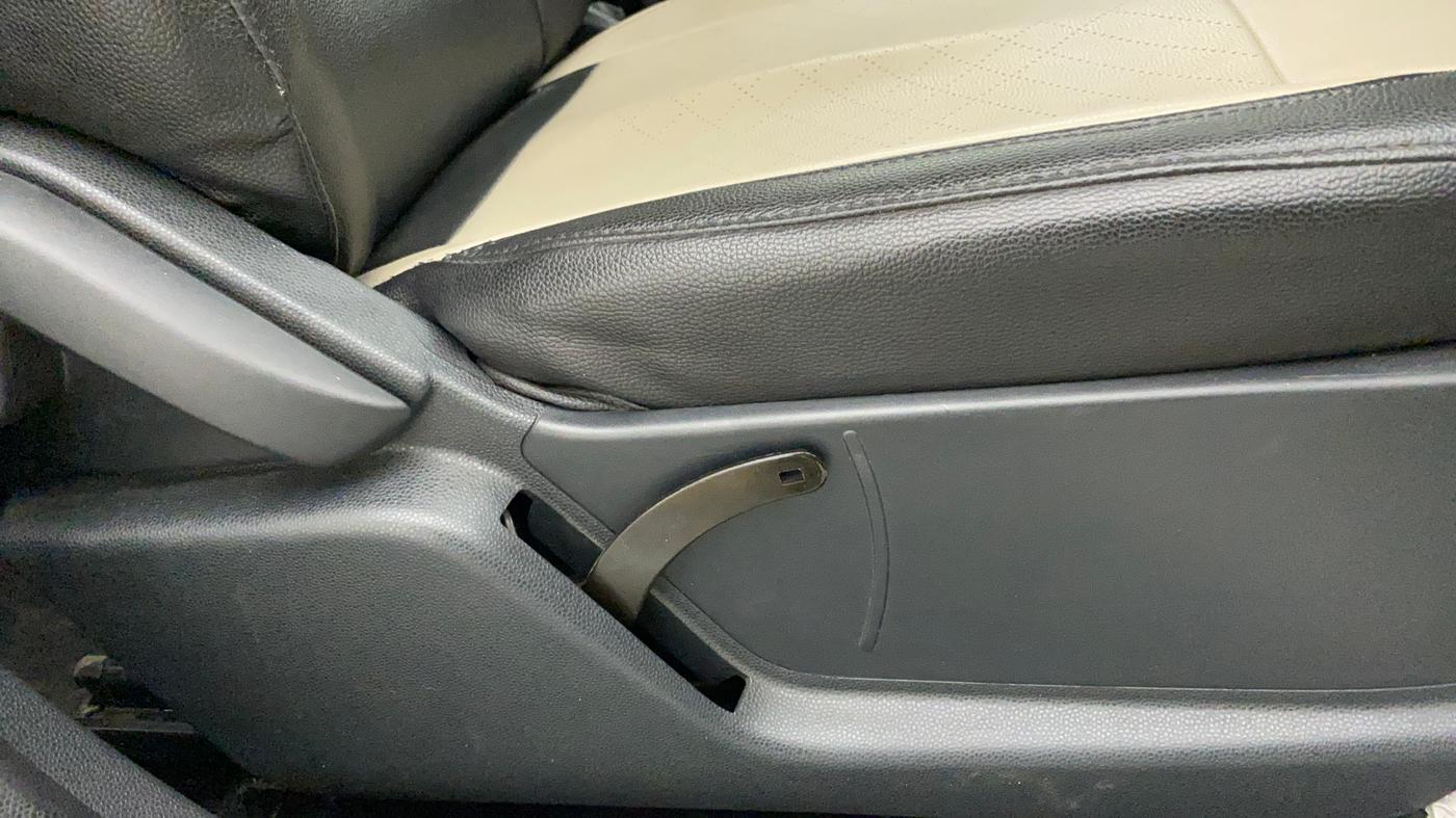 2020 Ford Ecosport TITANIUM 1.5L DIESEL, Diesel, Manual, 56,010 km, Driver Side Adjustment Panel