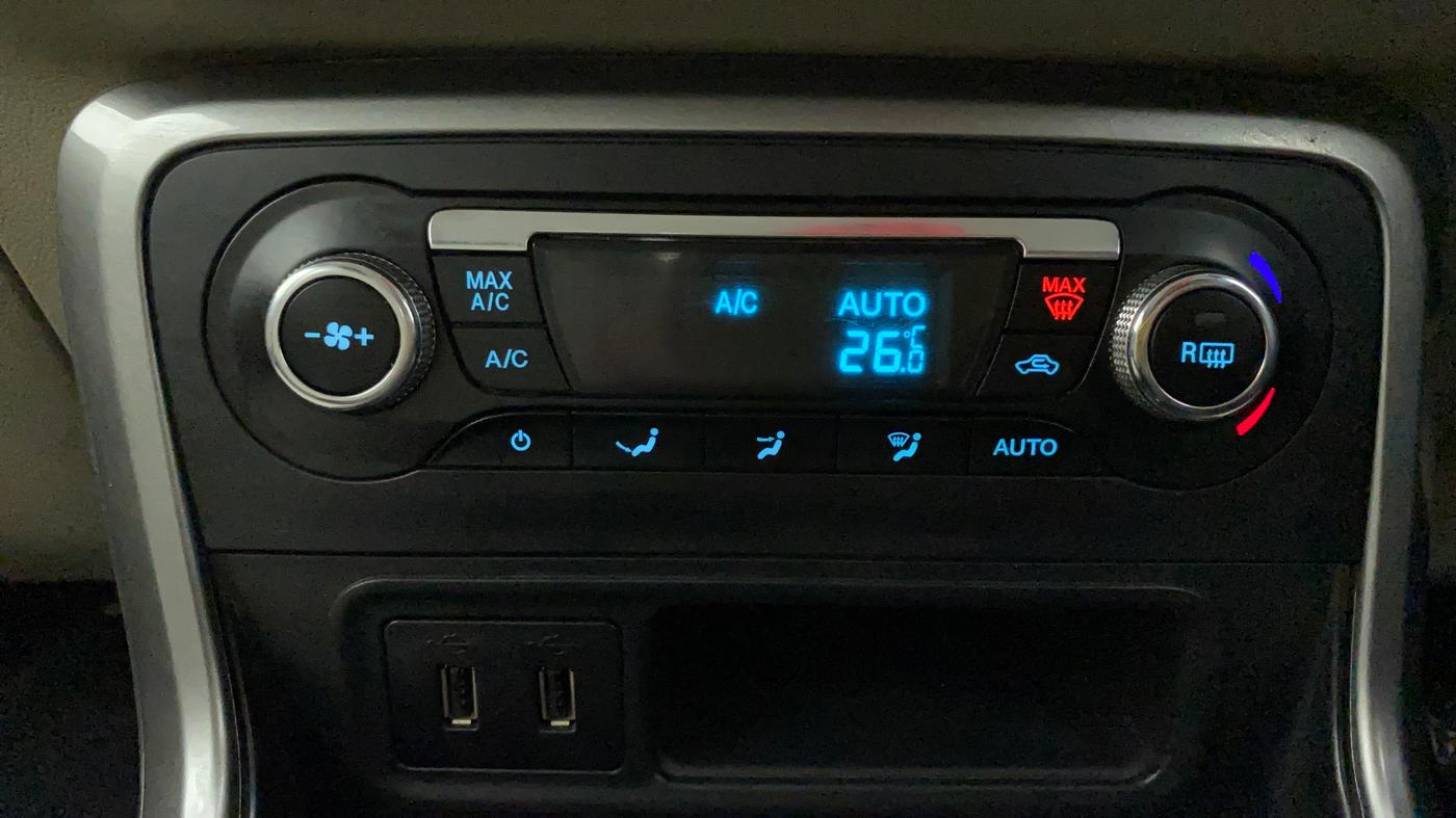 2020 Ford Ecosport TITANIUM 1.5L DIESEL, Diesel, Manual, 56,010 km, Automatic Climate Control