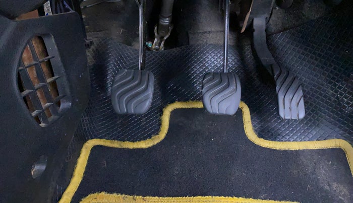 2018 Renault Kwid RXL, Petrol, Manual, 57,921 km, Pedals