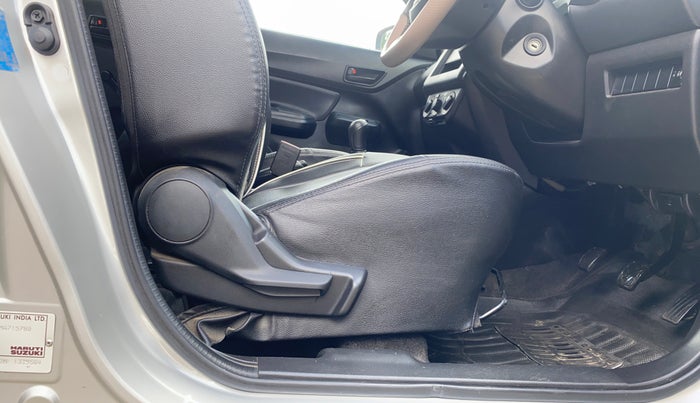 2021 Maruti Swift LXI, Petrol, Manual, 34,501 km, Driver Side Adjustment Panel