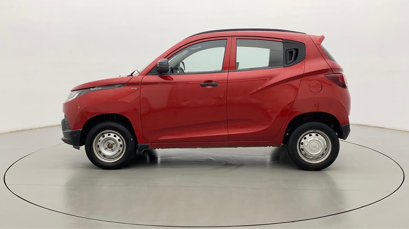 2017 Mahindra Kuv100 K2 6 STR, Petrol, Manual, 41,358 km, Left Side