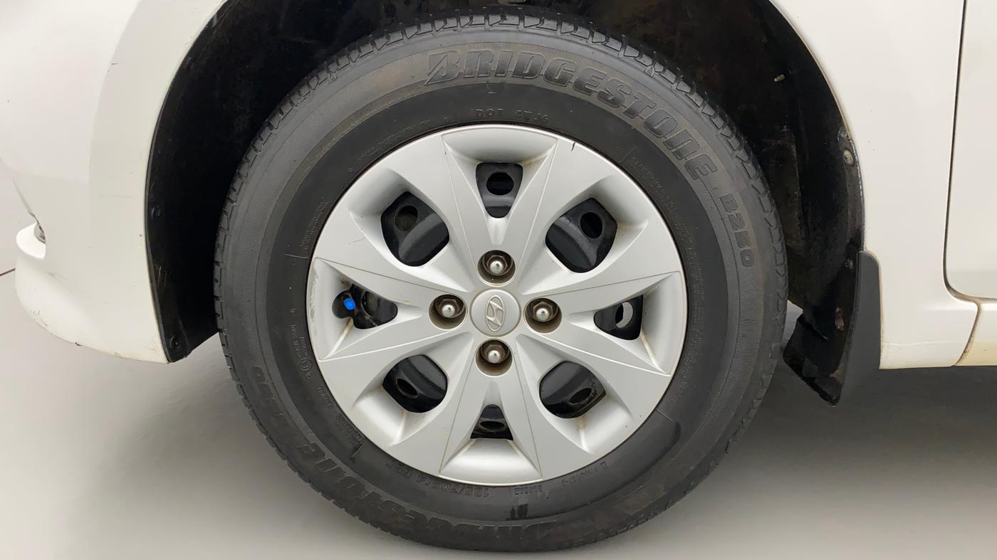 2017 Hyundai Elite i20 SPORTZ 1.2, CNG, Manual, 33,826 km, Left Front Wheel