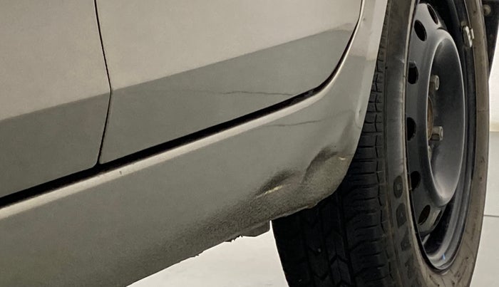 2015 Maruti Swift Dzire VXI, Petrol, Manual, 26,285 km, Left running board - Slightly dented