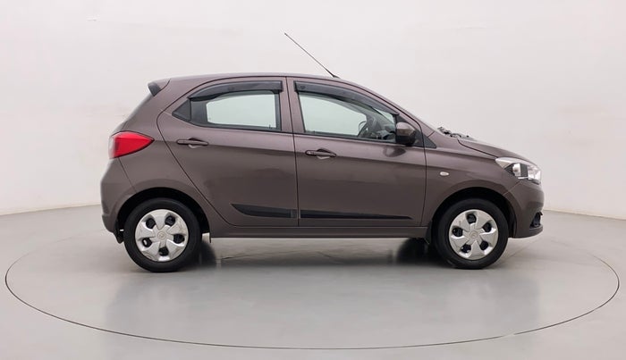 2017 Tata Tiago XT PETROL, Petrol, Manual, 45,575 km, Right Side View