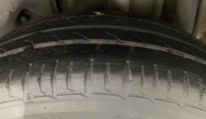 2017 Tata Tiago XT PETROL, Petrol, Manual, 45,575 km, Left Rear Tyre Tread