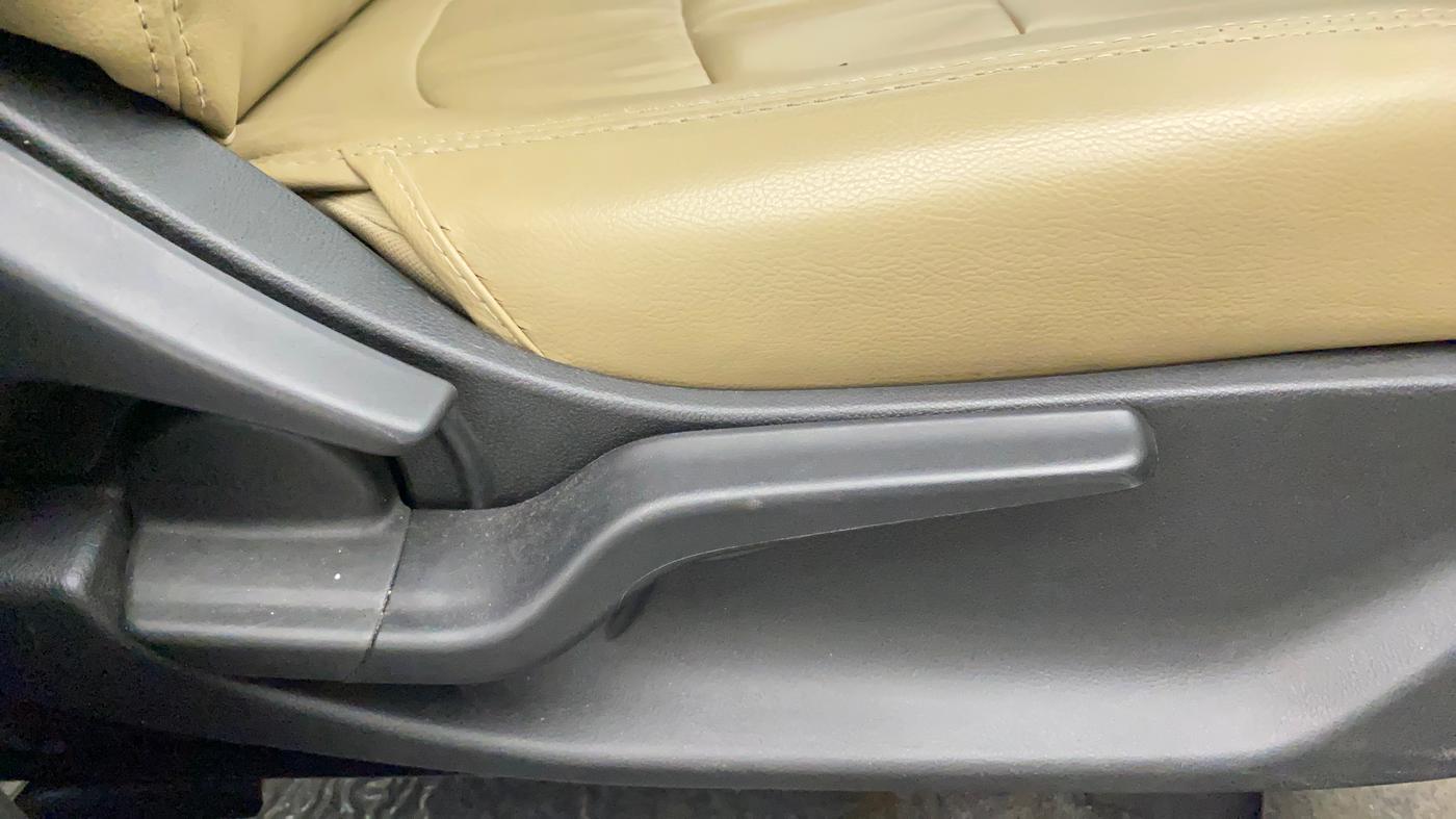 2019 Honda Amaze 1.2L I-VTEC S CVT, Petrol, Automatic, 69,402 km, Driver Side Adjustment Panel