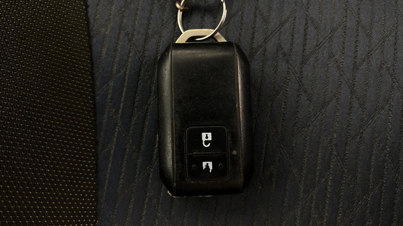 2019 Maruti Baleno ZETA PETROL 1.2, Petrol, Manual, 44,447 km, Key Close Up