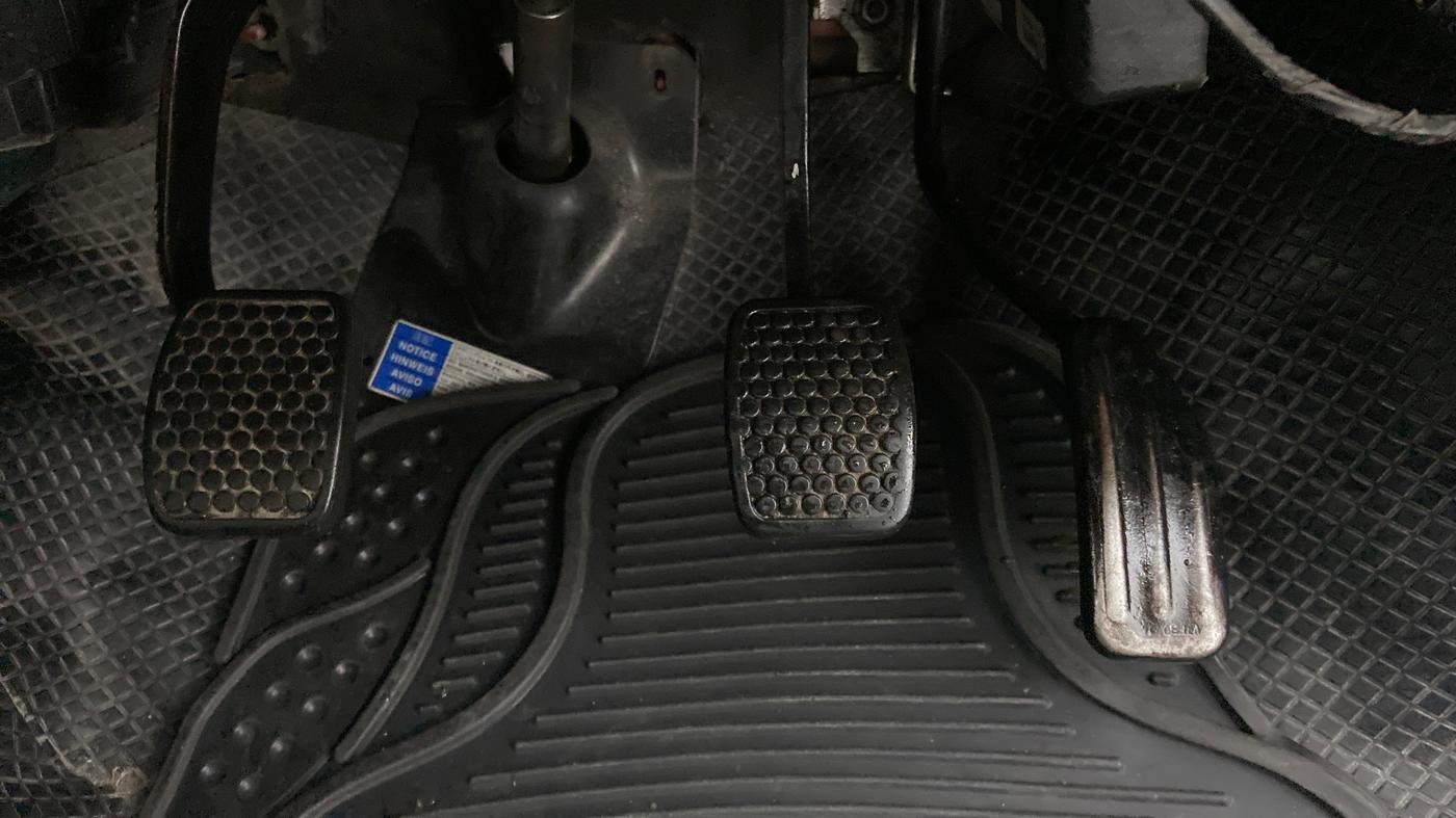 2014 Maruti Alto K10 VXI, Petrol, Manual, 36,371 km, Pedals