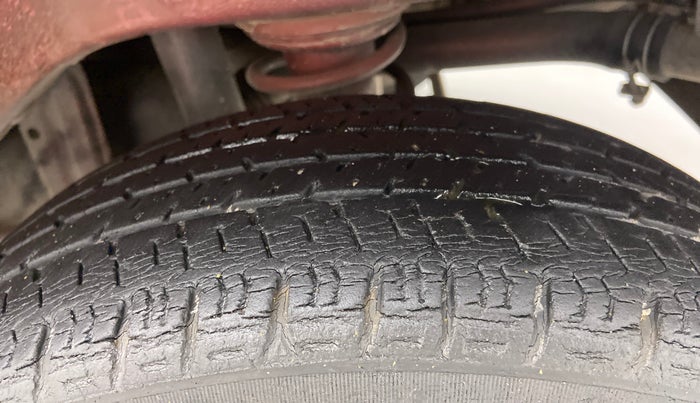 2014 Maruti Alto K10 VXI, Petrol, Manual, 36,371 km, Left Rear Tyre Tread