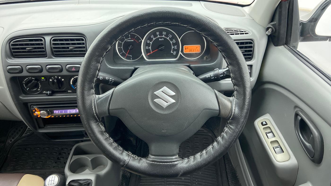 2014 Maruti Alto K10 VXI, Petrol, Manual, 36,371 km, Steering Wheel Close Up