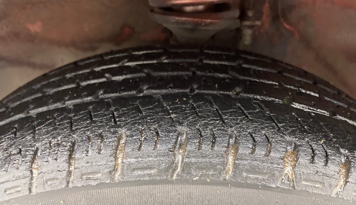 2014 Maruti Alto K10 VXI, Petrol, Manual, 36,371 km, Left Front Tyre Tread