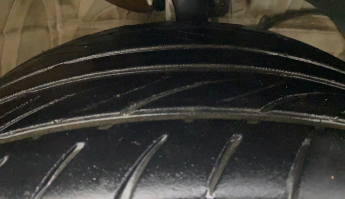 2018 Maruti Swift ZDI PLUS AMT, Diesel, Automatic, 67,961 km, Right Front Tyre Tread