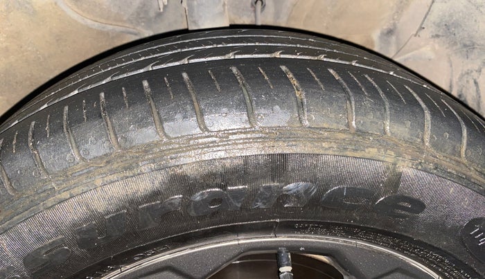 2022 KIA SELTOS HTK PLUS 1.5 IMT, Petrol, Manual, 20,815 km, Right Front Tyre Tread