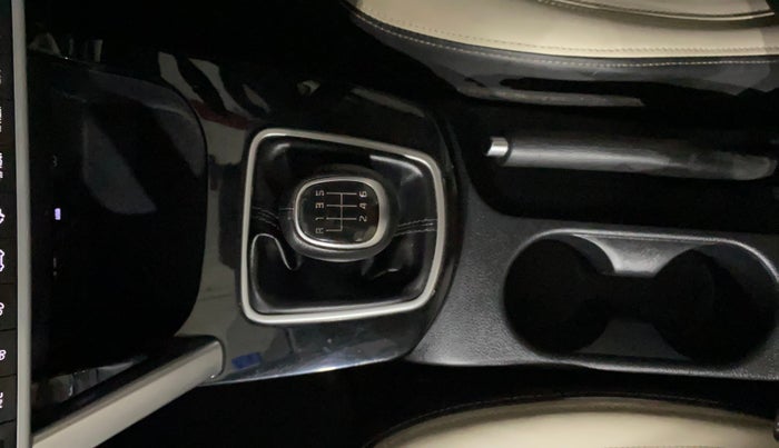 2022 KIA SELTOS HTK PLUS 1.5 IMT, Petrol, Manual, 20,815 km, Gear Lever