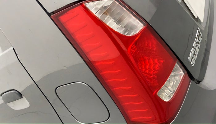 2013 Maruti Wagon R 1.0 VXI, Petrol, Manual, 39,270 km, Left tail light - Faded