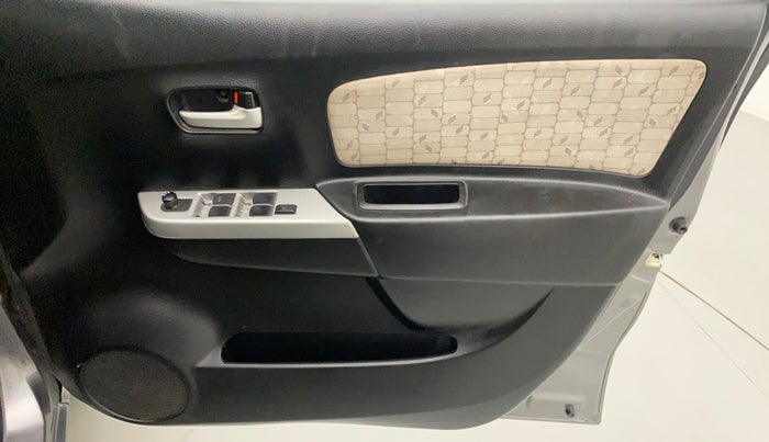 2013 Maruti Wagon R 1.0 VXI, Petrol, Manual, 39,270 km, Driver Side Door Panels Control