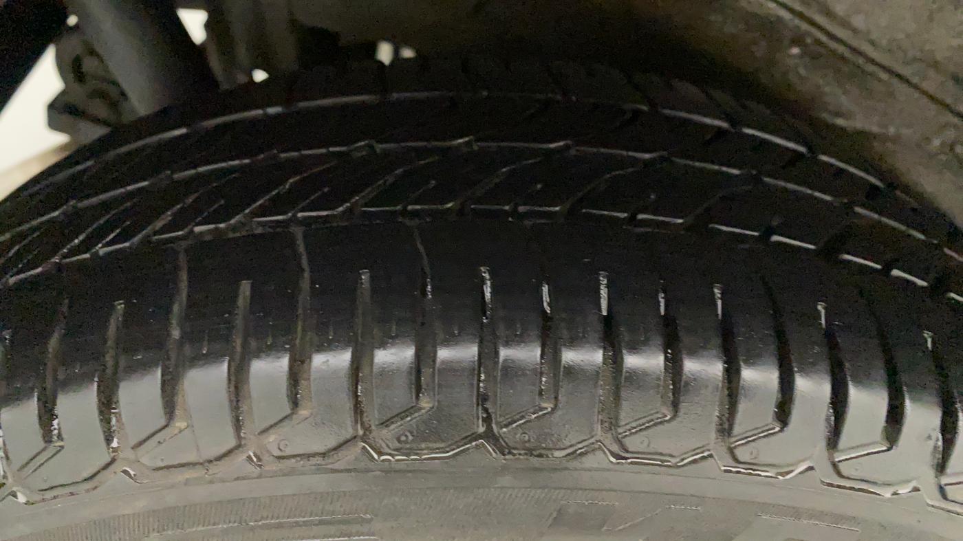 2013 Maruti Wagon R 1.0 VXI, Petrol, Manual, 39,270 km, Right Rear Tyre Tread