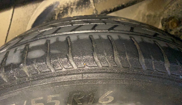 2015 Hyundai Verna FLUIDIC 4S 1.6 VTVT S(O), Petrol, Manual, 77,566 km, Left Rear Tyre Tread
