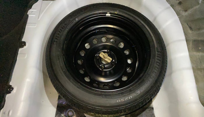 2015 Hyundai Verna FLUIDIC 4S 1.6 VTVT S(O), Petrol, Manual, 77,566 km, Spare Tyre