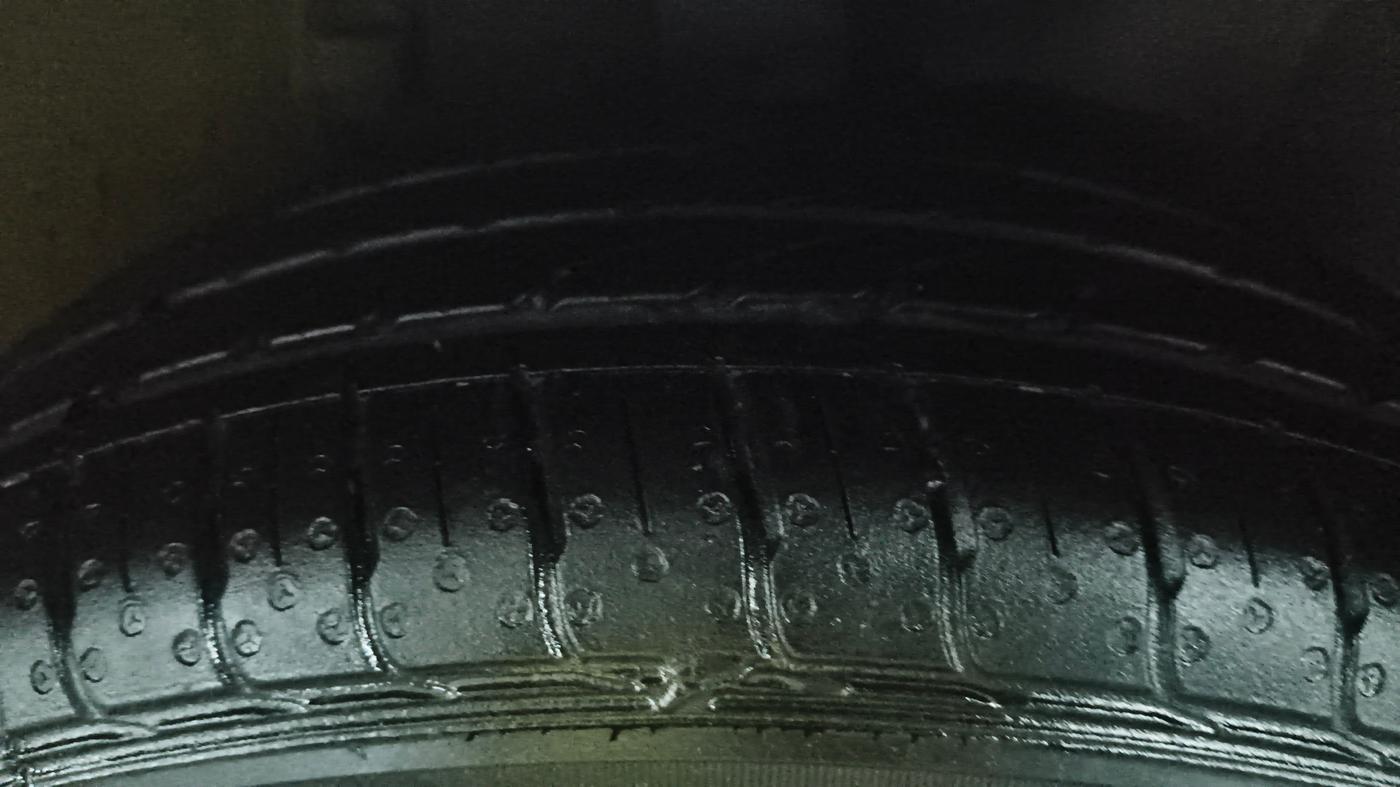 2025 Hyundai GRAND I10 NIOS SPORTZ AMT 1.2 KAPPA VTVT, Petrol, Automatic, 5,223 km, Left Rear Tyre Tread