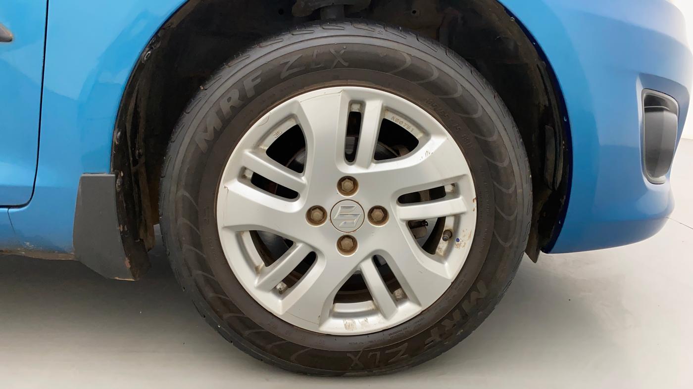 2012 Maruti Swift Dzire ZXI, Petrol, Manual, 96,796 km, Right Front Wheel