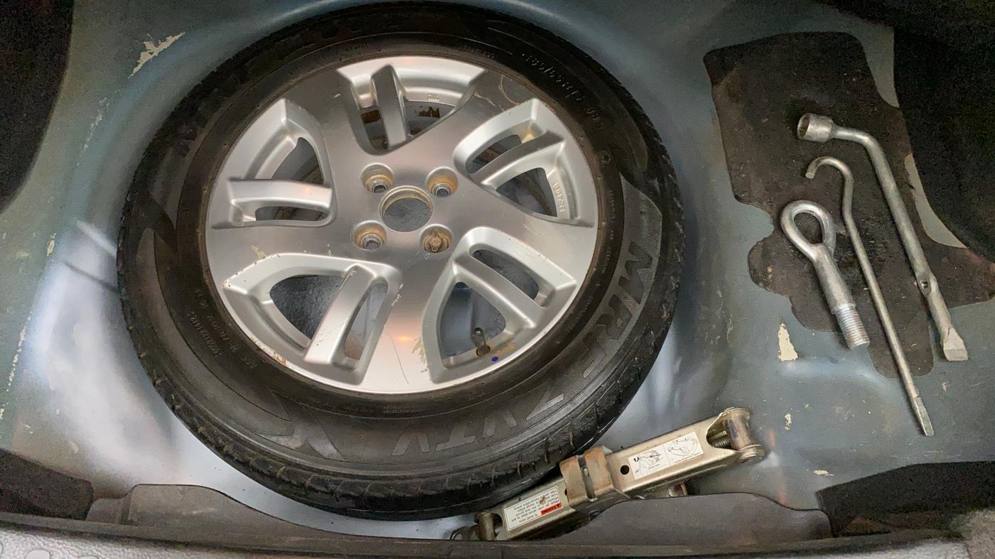 2012 Maruti Swift Dzire ZXI, Petrol, Manual, 96,796 km, Spare Tyre