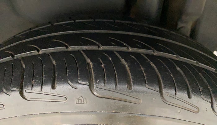 2012 Maruti Swift Dzire ZXI, Petrol, Manual, 96,796 km, Left Rear Tyre Tread